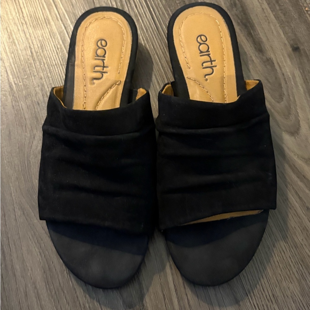 Earth Suede Slide Sandals - Size 5 - Picture 3 of 4